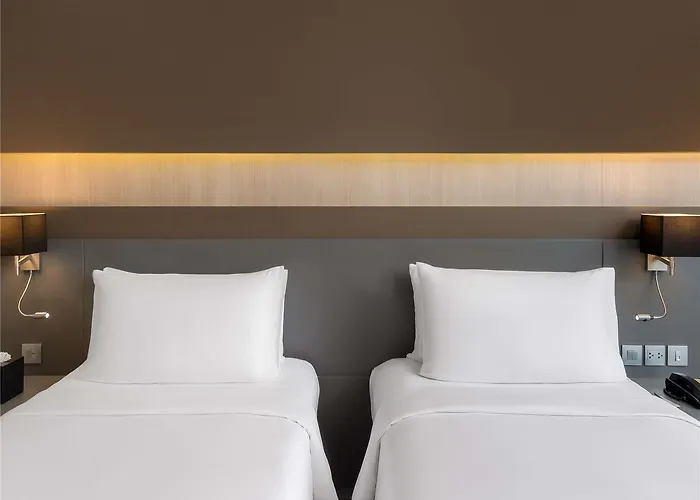 Hotel Mercure Siam 4*